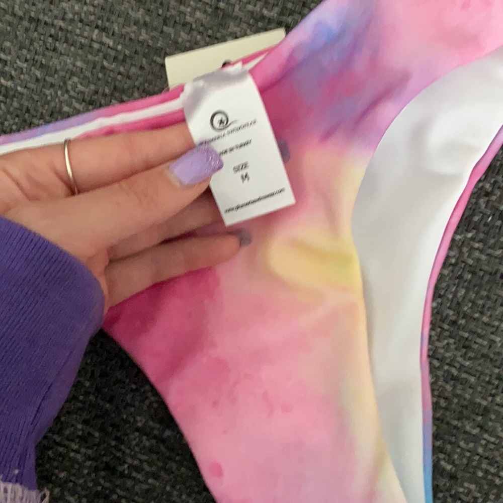 Bathing suit - Picture 3 of 4